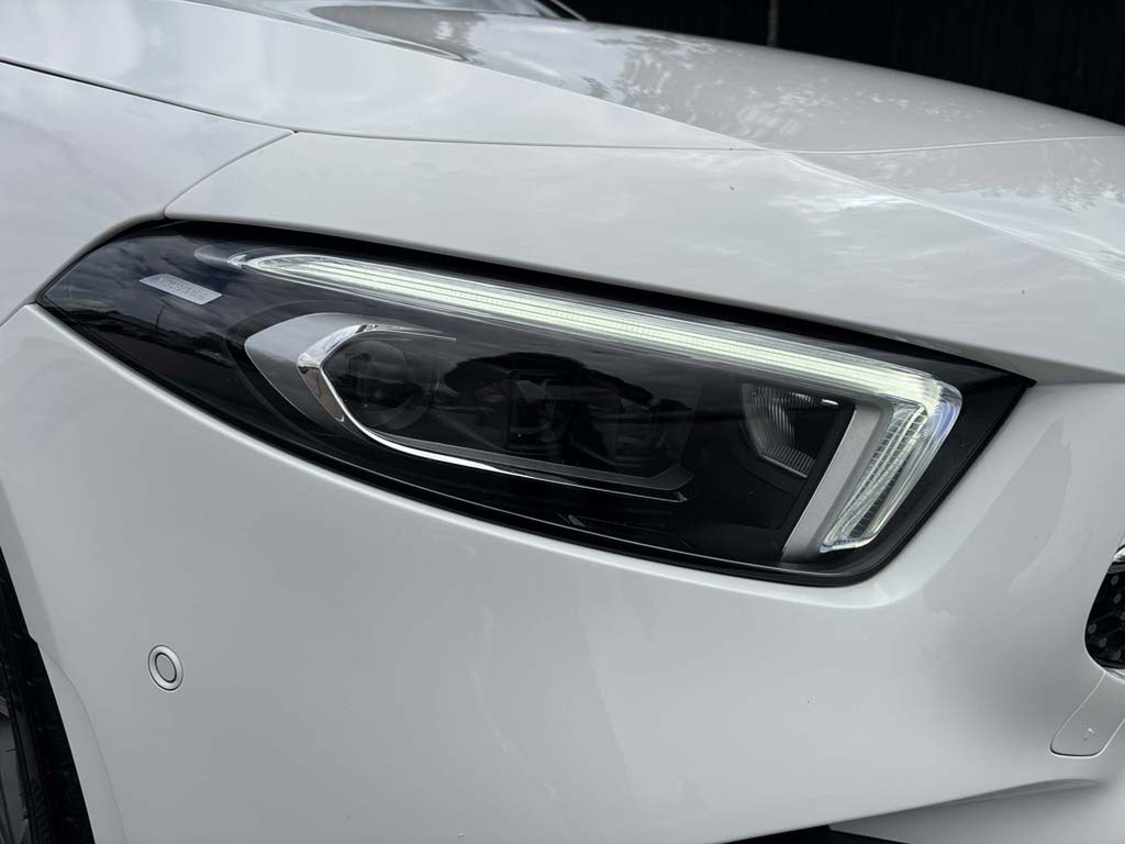Mercedes-Benz A Class A180d Amg Line Premium Plus BU70JWA White #6