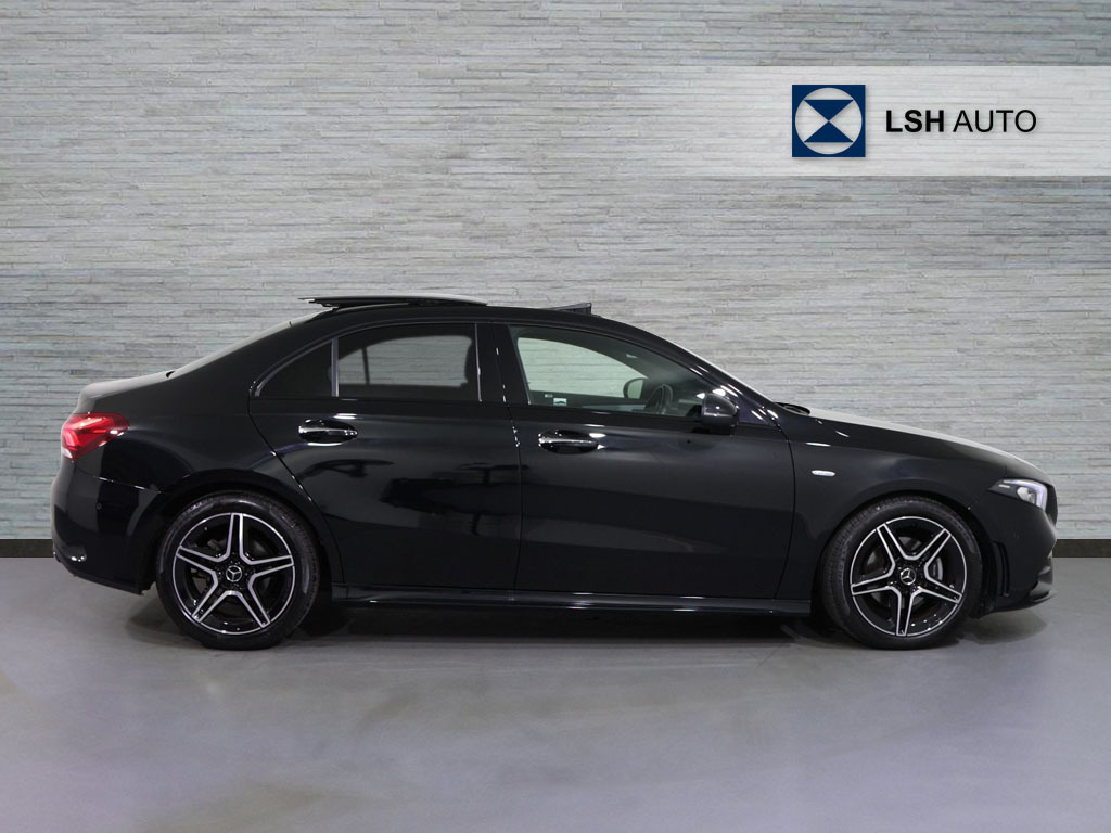 Mercedes-Benz A Class A200d Amg Line Premium Plus Edition Black #3