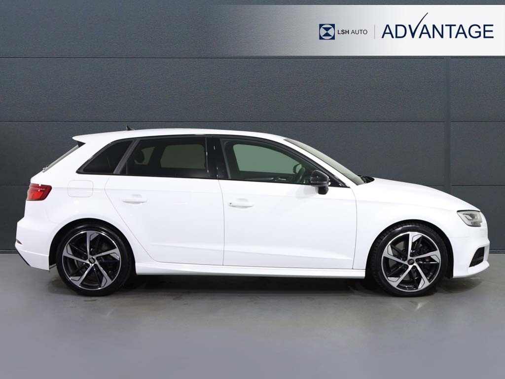 Audi A3 S3 Tfsi 300 Quattro Black Edition S Tronic MA20KPT White #3