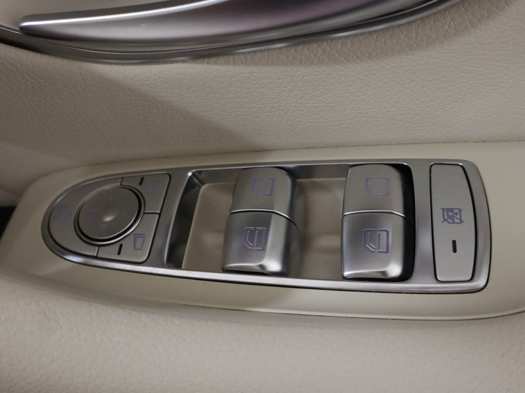 Mercedes-Benz CLS St-line Ecoblue Silver #37