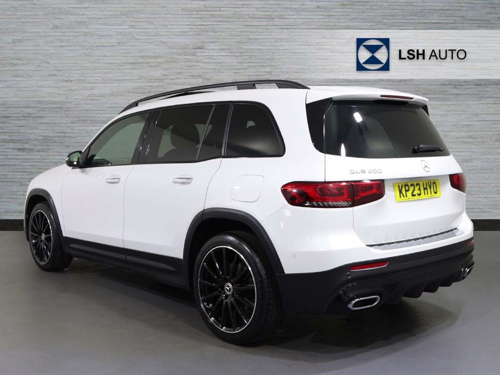 Mercedes-Benz GLB Class Glb 200 Amg Line Premium Plus Night Edition 7G KP23HYO White #2