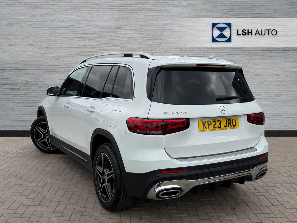 Mercedes-Benz GLB Class Glb 200 Amg Line Executive 7G-tronic KP23JRU White #2