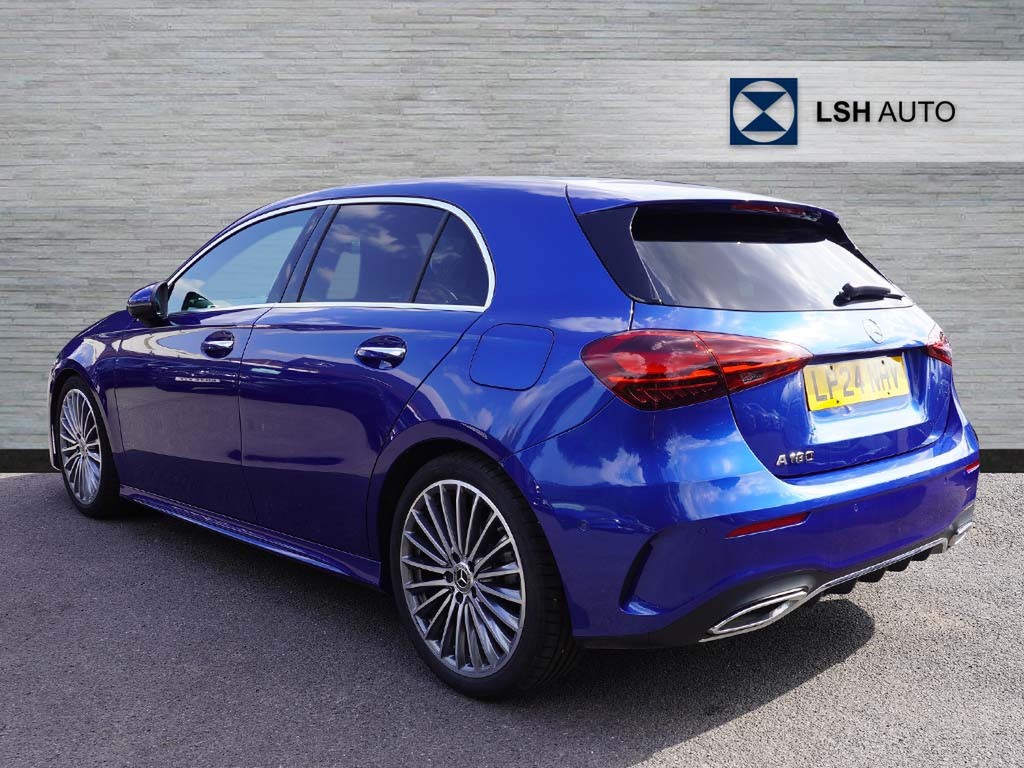 Mercedes-Benz A Class A180 Amg Line Premium Plus Blue #2