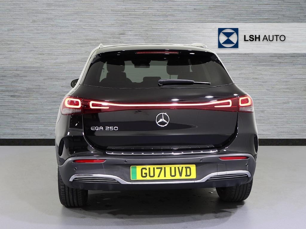 Mercedes-Benz EQA Eqa 250 140Kw Amg Line Premium 66.5Kwh Black #5