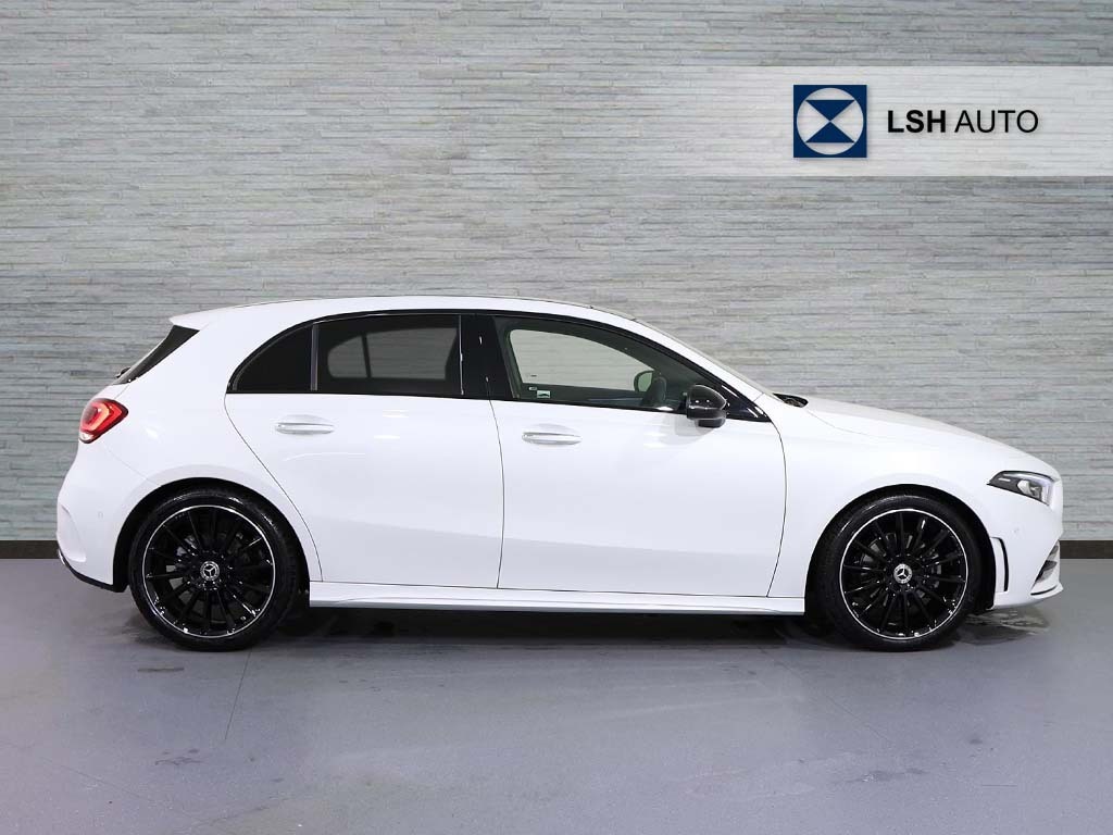 Mercedes-Benz A Class A180 Amg Line Premium Plus Night Edition KR72BFN White #3
