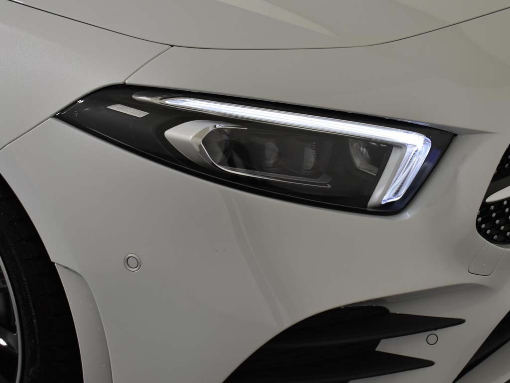 Mercedes-Benz A Class A180 Amg Line Premium Plus Night Edition KR72BFN White #6