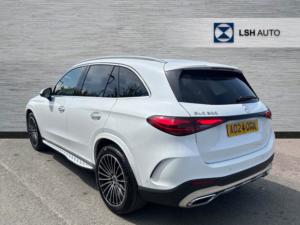 Mercedes-Benz GLC Class Glc 300 4Matic Amg Line Premium Plus 9G-tronic AO24OGN White #2