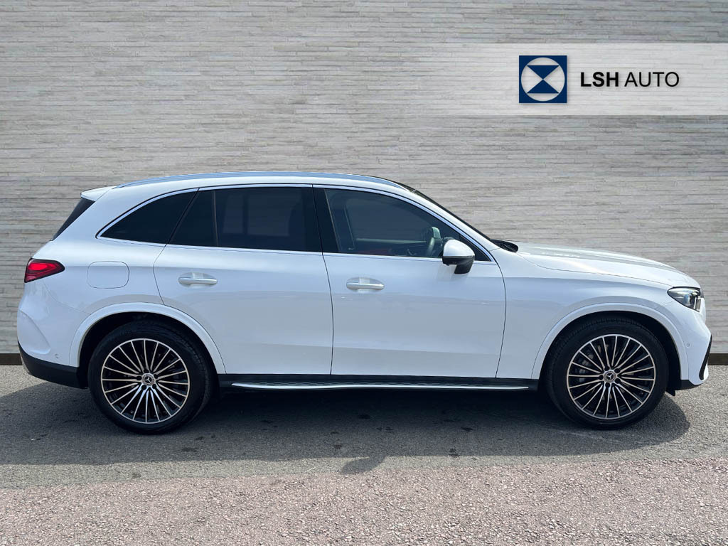 Mercedes-Benz GLC Class Glc 300 4Matic Amg Line Premium Plus 9G-tronic AO24OGN White #3