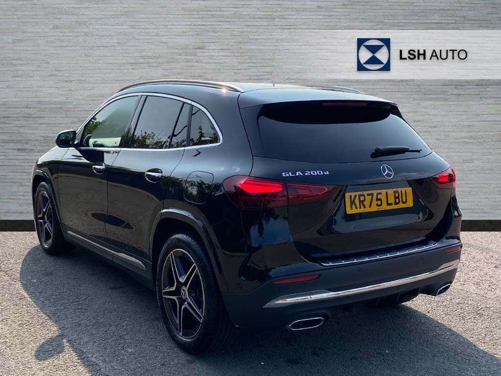 Mercedes-Benz GLA Class Gla 200D Amg Line Executive KR75LBU Black #2