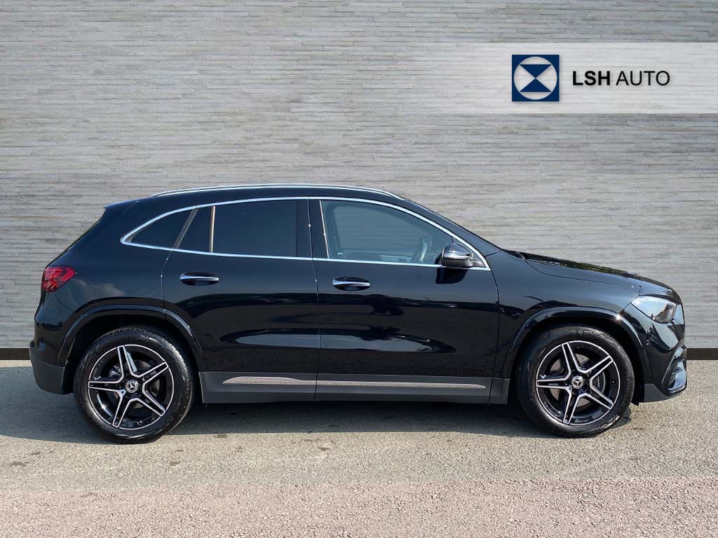 Mercedes-Benz GLA Class Gla 200D Amg Line Executive KR75LBU Black #3