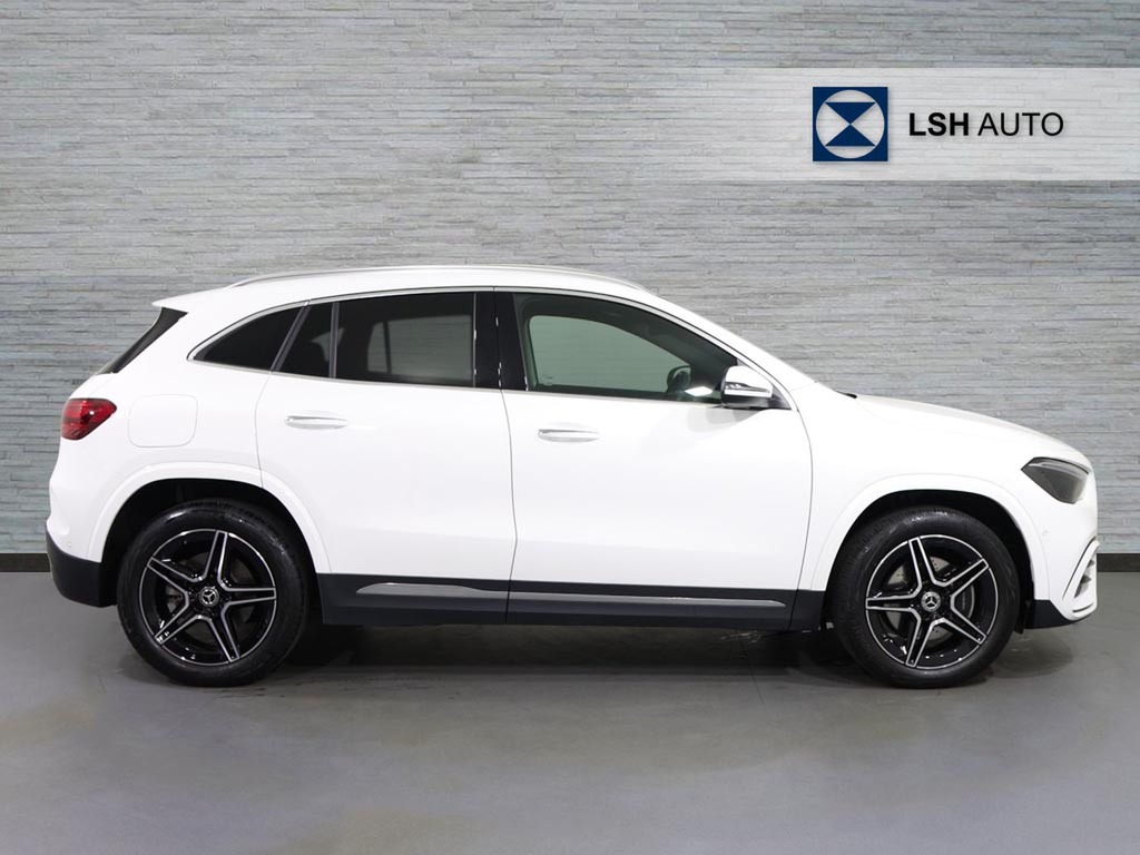 Mercedes-Benz GLA Class Gla 250E Amg Line Executive MW75SFF White #3