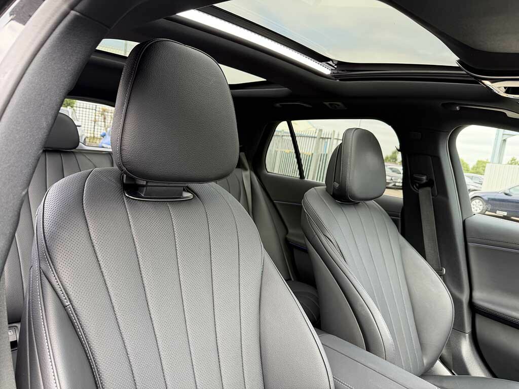 Mercedes-Benz E Class Mercedes-benz E Class Estate E220d Exclusiv Black #33