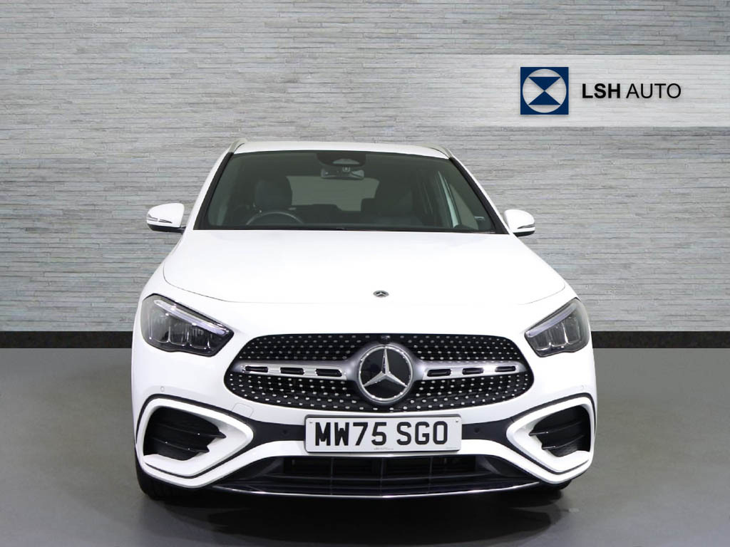 Mercedes-Benz GLA Class Gla 250E Amg Line Executive White #4