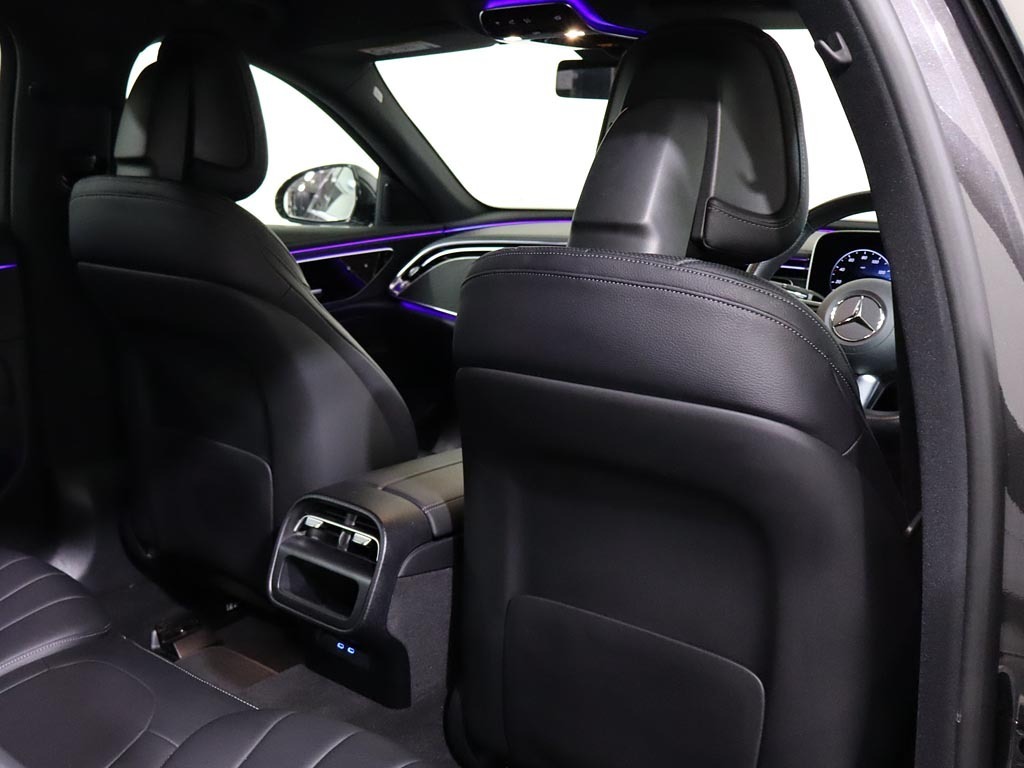Mercedes-Benz E Class E300e Amg Line Premium Plus 9G-tronic Black #20