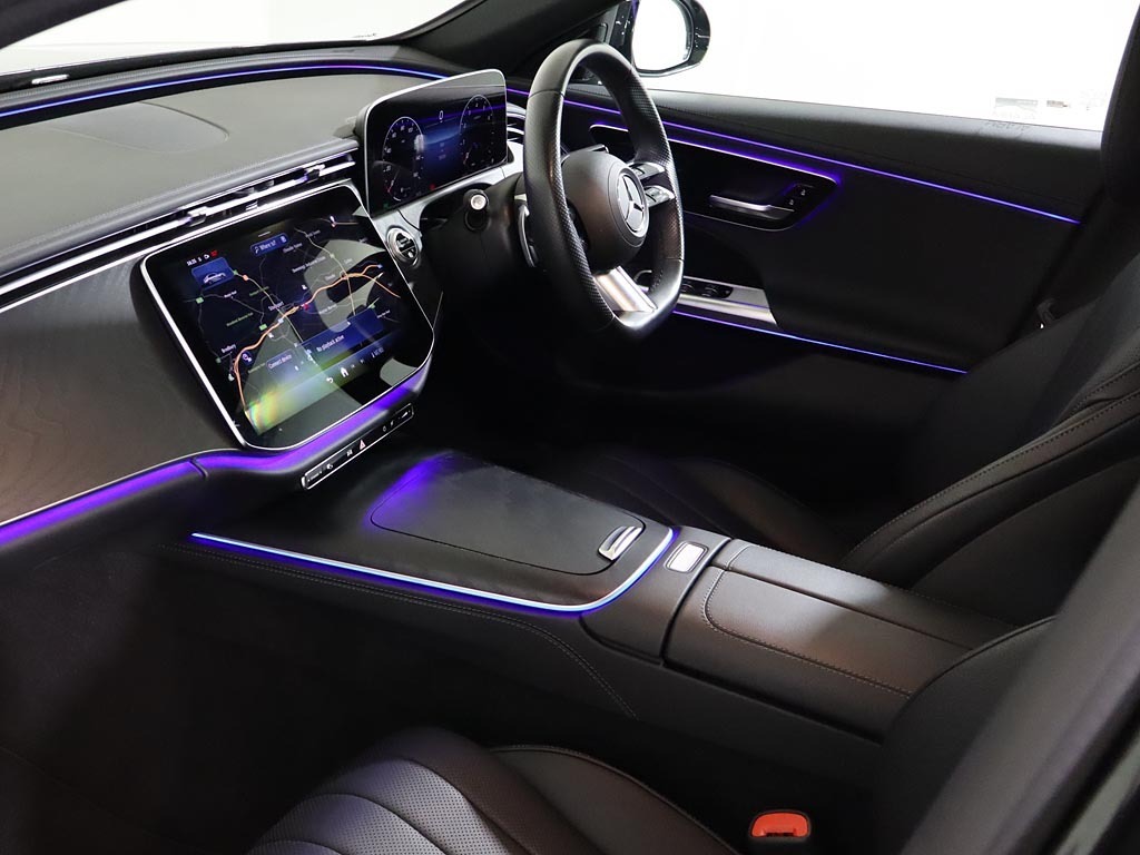 Mercedes-Benz E Class E300e Amg Line Premium Plus 9G-tronic Black #14