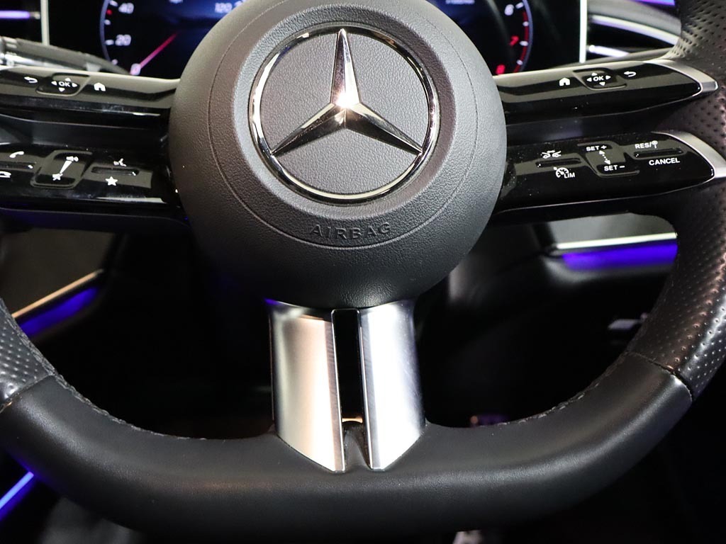 Mercedes-Benz E Class E300e Amg Line Premium Plus 9G-tronic Black #22