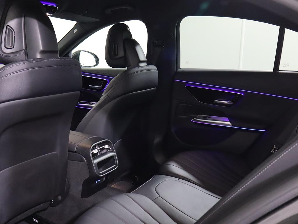 Mercedes-Benz E Class E300e Amg Line Premium Plus 9G-tronic Black #18