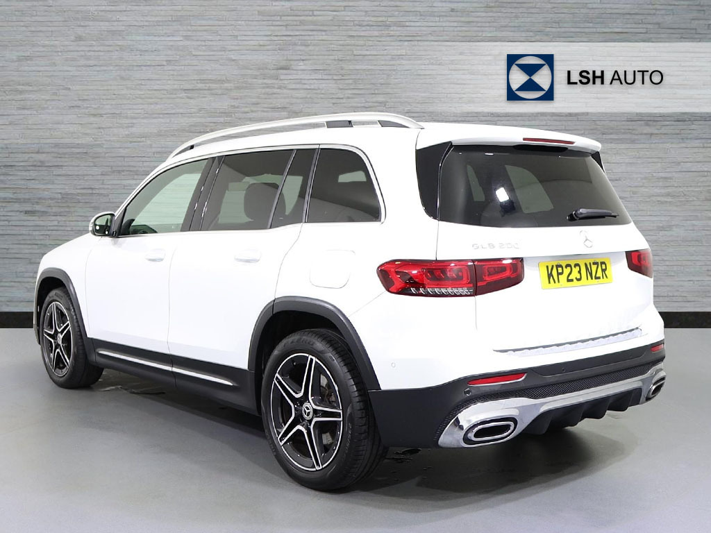 Mercedes-Benz GLB Class Glb 200 Amg Line Executive 7G-tronic White #2