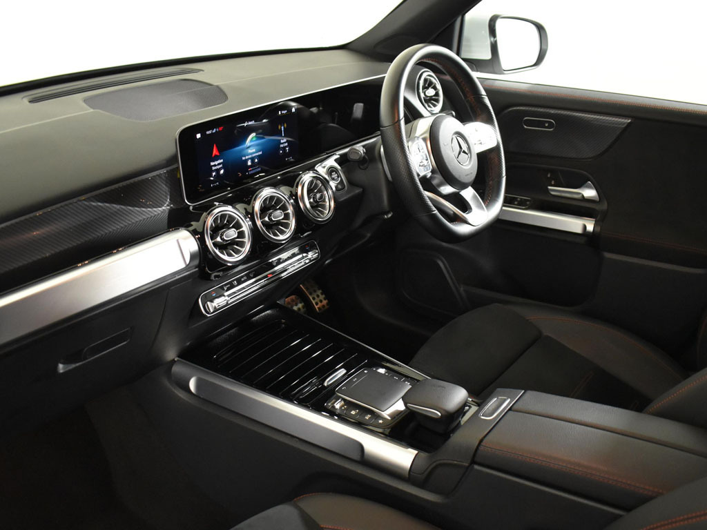 Mercedes-Benz GLB Class 220D Amg Line Premium Plus Night Edition Silver #10