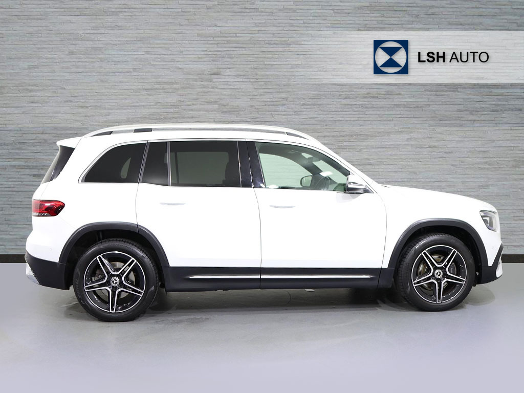 Mercedes-Benz GLB Class Glb 200 Amg Line Executive 7G-tronic White #3