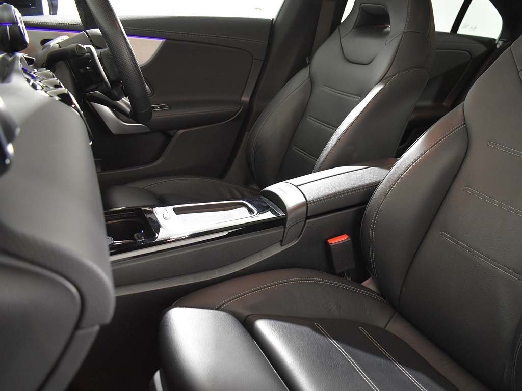 Mercedes-Benz CLA Class Cla 180 Amg Line Executive Tip White #26