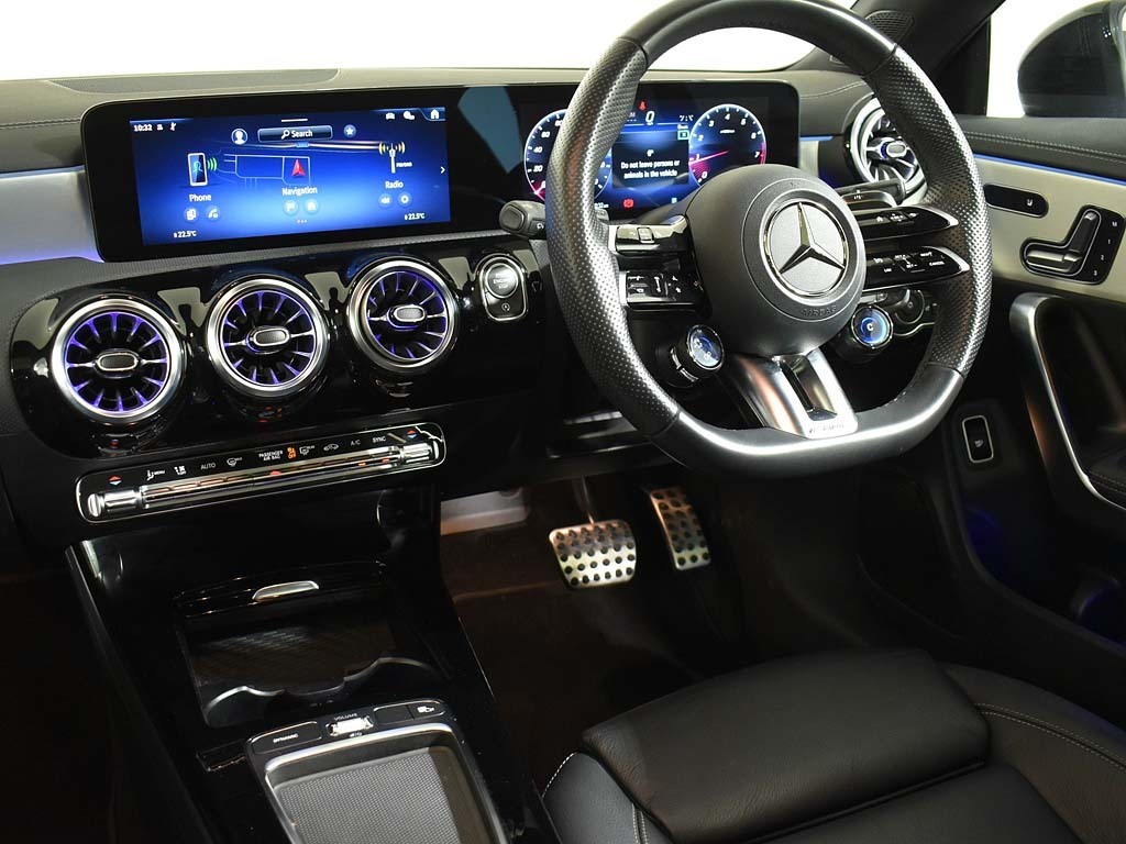 Mercedes-Benz CLA Class Cla 180 Amg Line Executive Tip White #34