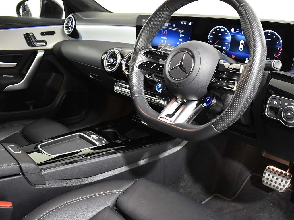 Mercedes-Benz CLA Class Cla 180 Amg Line Executive Tip White #29