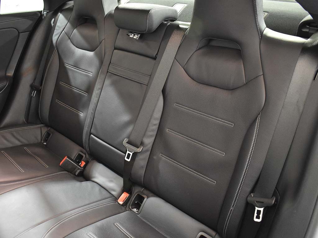 Mercedes-Benz CLA Class Cla 180 Amg Line Executive Tip White #25
