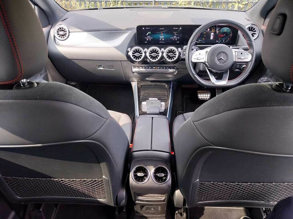 Mercedes-Benz GLA Class Gla 200 Amg Line Premium Black #12