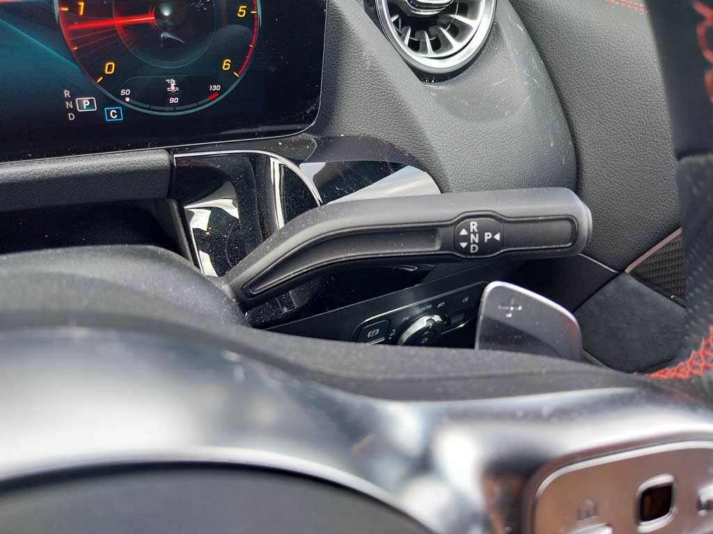 Mercedes-Benz GLA Class Gla 200 Amg Line Premium Black #16
