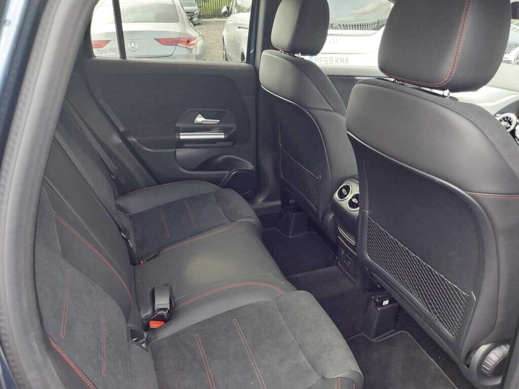 Mercedes-Benz GLA Class Gla 200 Amg Line Premium Black #18