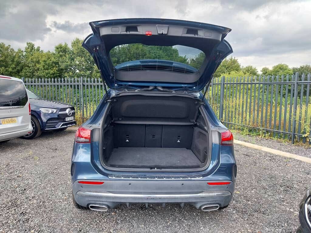 Mercedes-Benz GLA Class Gla 200 Amg Line Premium Black #10