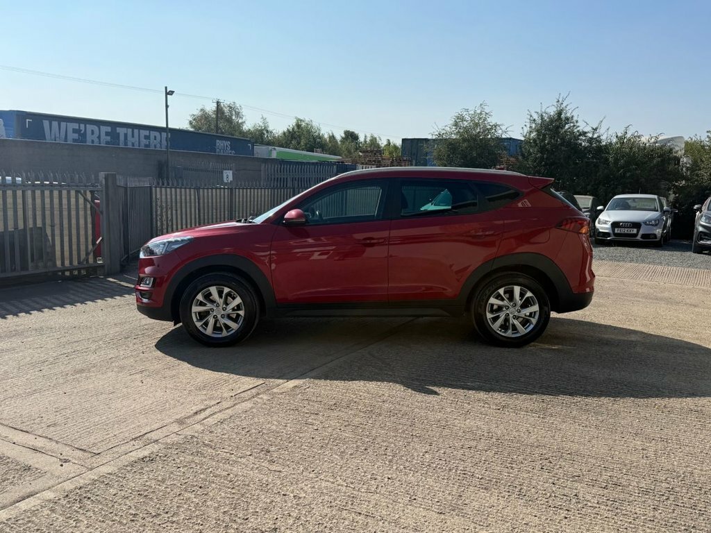 Hyundai Tucson 1.6 Gdi Se Nav Suv Euro 6 Ss Red #6
