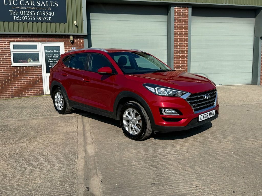 Hyundai Tucson 1.6 Gdi Se Nav Suv Euro 6 Ss Red #2