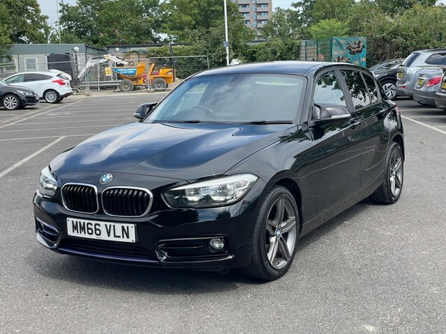 BMW 1 Series 1.5 118I Sport MM66VLN Black #3