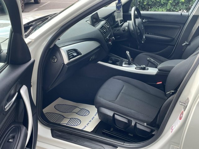 BMW 1 Series 1.6 114I Sport Hatchback Euro 6 White #16