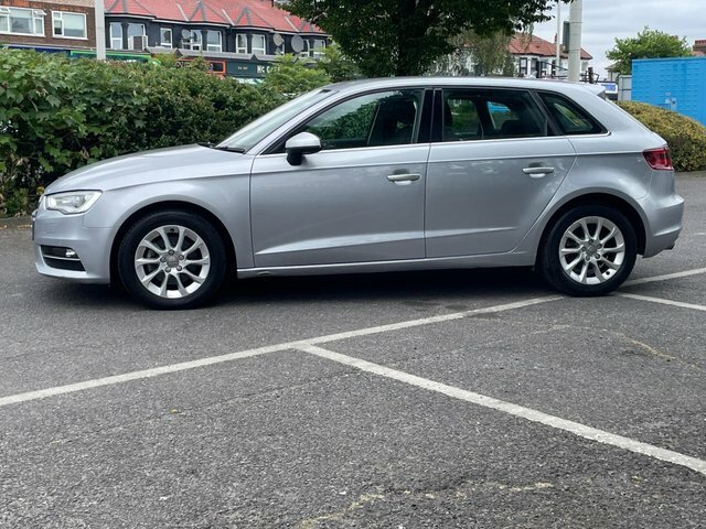 Audi A3 1.4 Tfsi Cod Se EU66HXY Silver #4