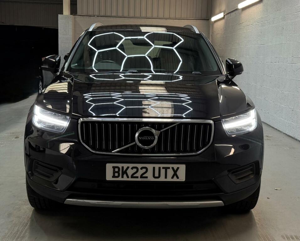 Volvo XC40 Core Black #6