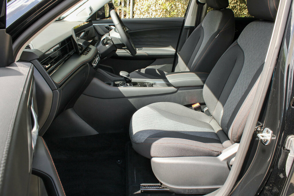 MG HS 1.5 T-gdi Se Suv Dct Euro 6 Ss 169 Silver #49