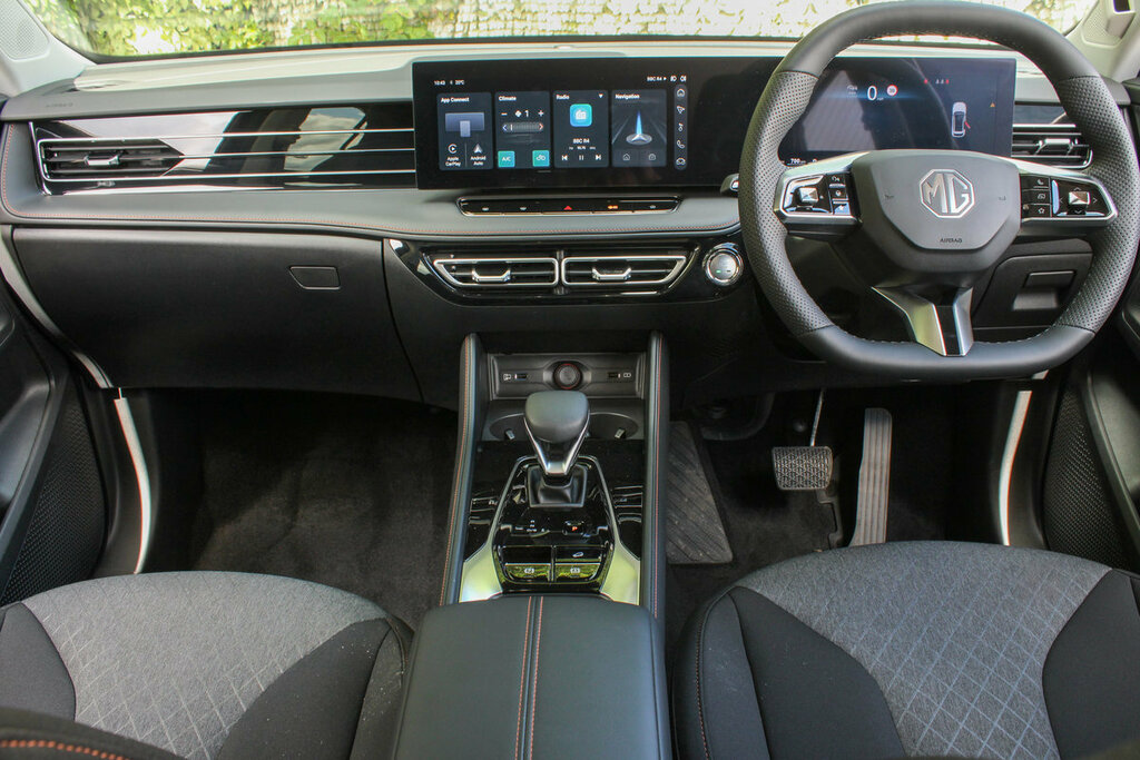 MG HS 1.5 T-gdi Se Suv Dct Euro 6 Ss 169 Silver #2