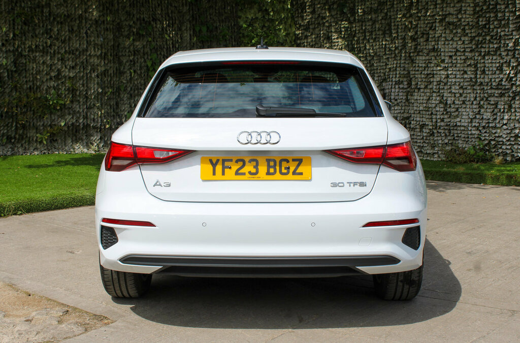 Audi A3 Technik White #5