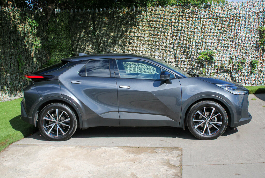 Toyota C-Hr Design Grey #3