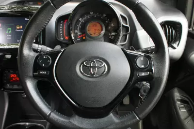 Toyota Aygo X Vvt-i X-trend Tss Black #20