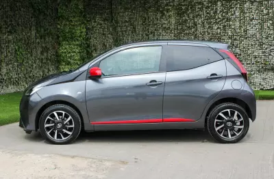 Toyota Aygo X Vvt-i X-trend Tss Black #6