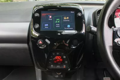 Toyota Aygo X Vvt-i X-trend Tss Black #27