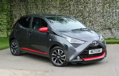 Toyota Aygo X Vvt-i X-trend Tss Black #1