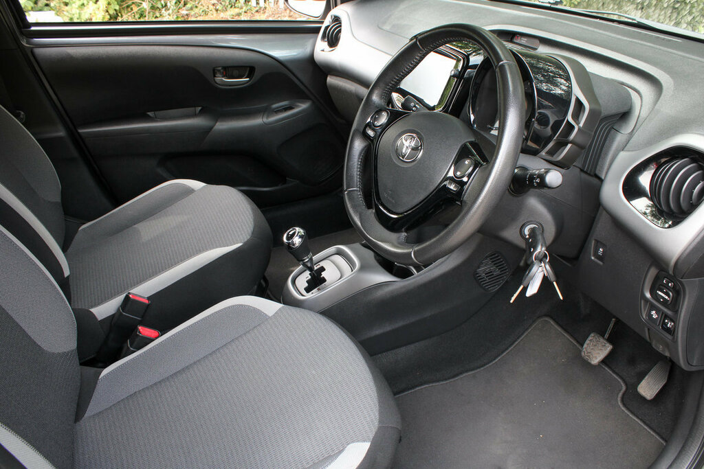 Toyota Aygo X Aygo X-trend Tss Vvt-i Black #25