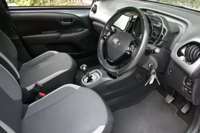 Toyota Aygo X Vvt-i X-trend Tss Black #25