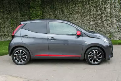 Toyota Aygo X Vvt-i X-trend Tss Black #3