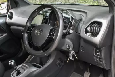 Toyota Aygo X Vvt-i X-trend Tss Black #24